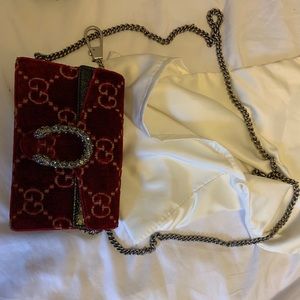 Red velvet Gucci Dionysus Super Mini